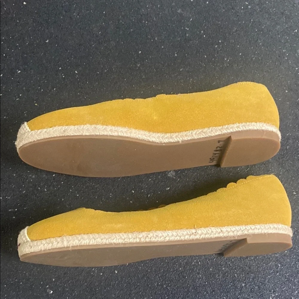 Isaac Mizrahi Women's Yellow Espadrille Flats